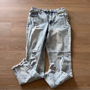 Material Girl Straight Leg Jeans Daisy Print Bleach Wash Distressed Size 5 NWOT